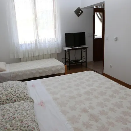 Apartmani Boris Pula