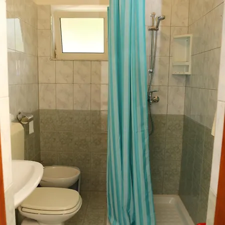 Apartmani Boris Pula